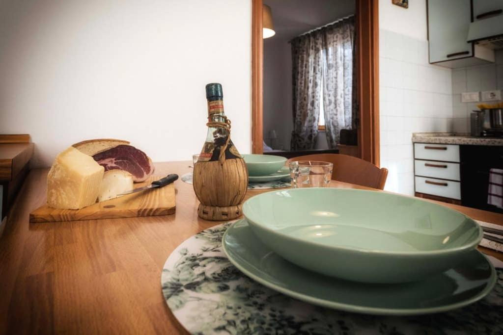 Casa Letizia Lägenhet Ponsacco Exteriör bild