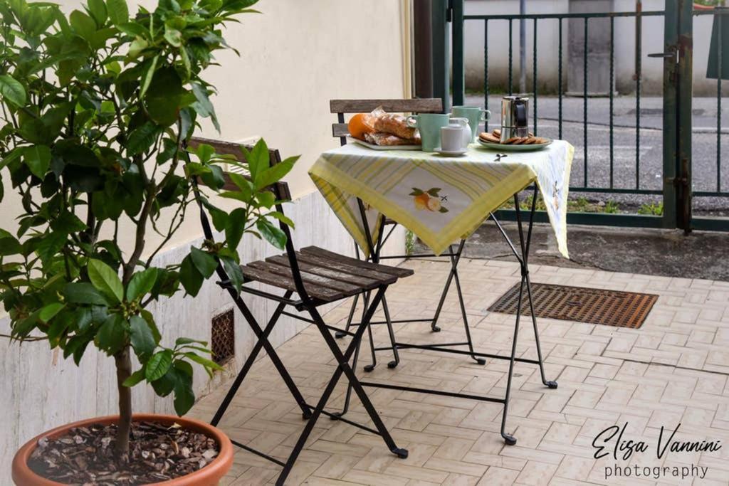 Casa Letizia Lägenhet Ponsacco Exteriör bild