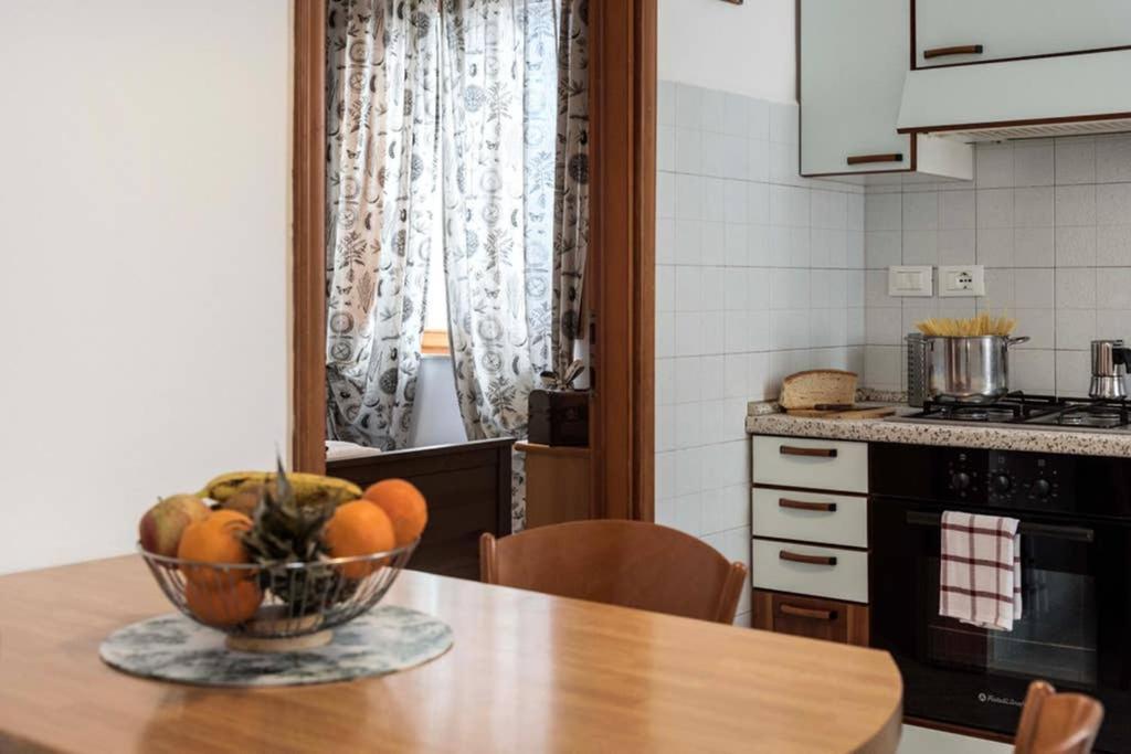 Casa Letizia Lägenhet Ponsacco Exteriör bild