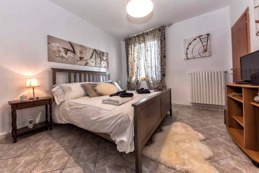 Casa Letizia Lägenhet Ponsacco Exteriör bild