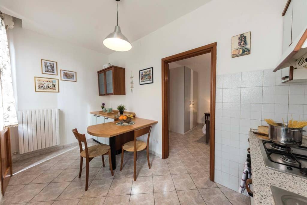 Casa Letizia Lägenhet Ponsacco Exteriör bild