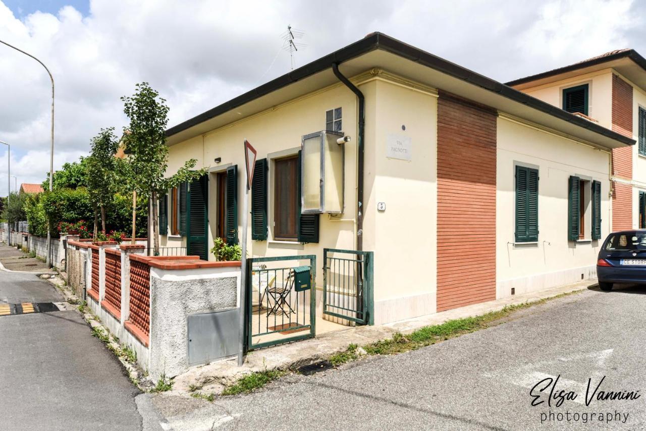 Casa Letizia Lägenhet Ponsacco Exteriör bild