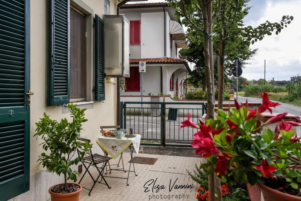 Casa Letizia Lägenhet Ponsacco Exteriör bild